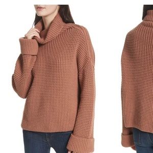 ISO free people park city pull over